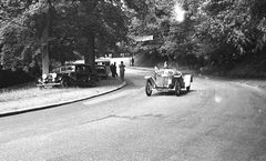 Vintage-car-Rally-Upper-Park-Road.-1950s.